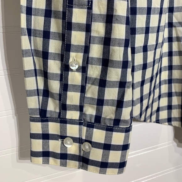 Men’s XL Van‎ Heusen chrome button down long sleeved shirt in yellow and blue - Picture 4 of 7